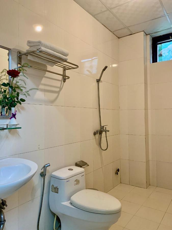 Ngoc Sinh Homestay Хойан Экстерьер фото